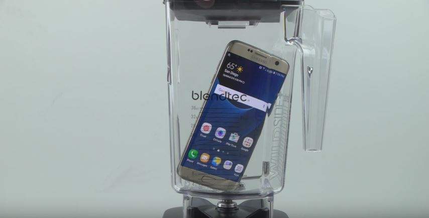 Apa Jadinya Kalau Samsung Galaxy S7 Di Blender.