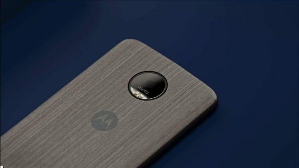 moto z force with instashare