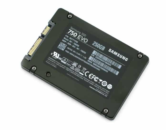 Rakit PC Gaming Ryzen 5 1600X 10 Jutaan 2017 - Samsung SSD 750 EVO 120 GB